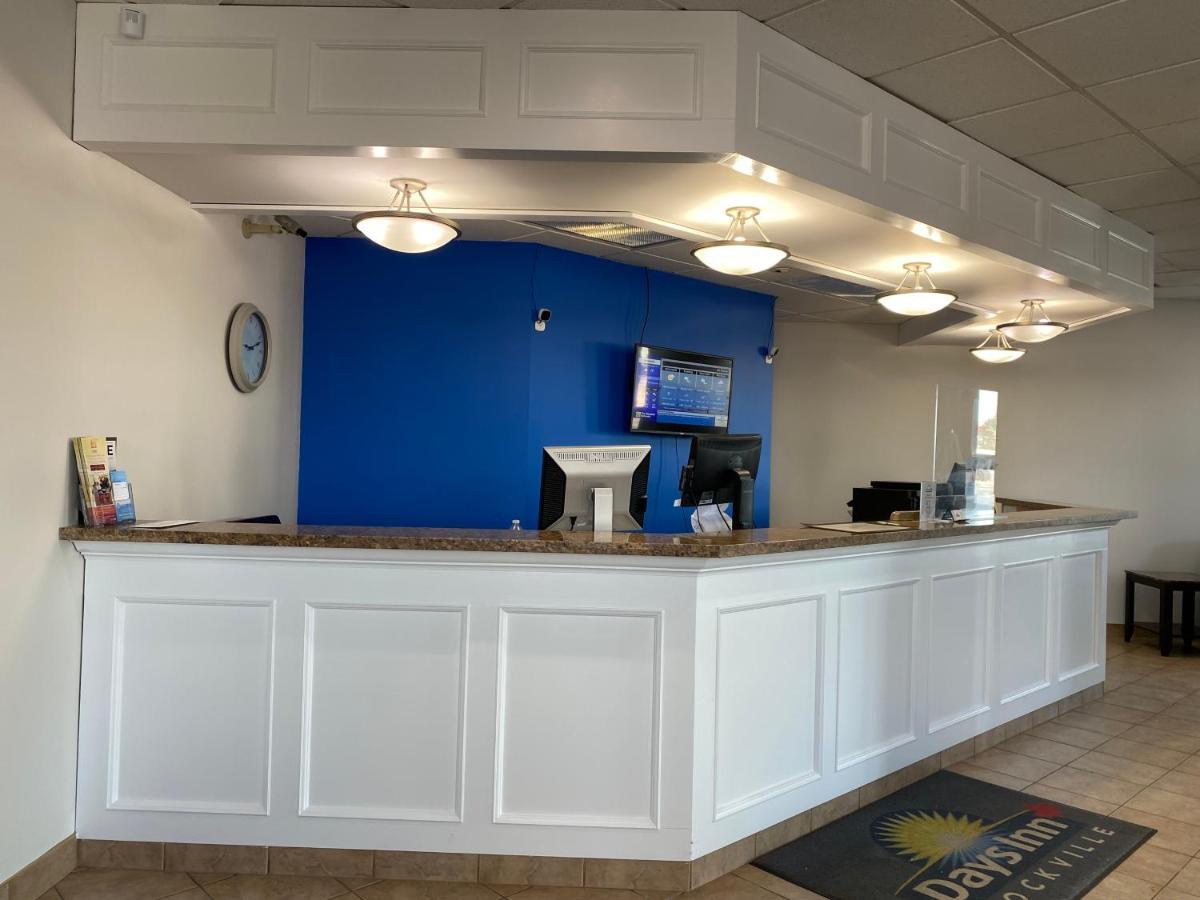 Days Inn By Wyndham Brockville Dış mekan fotoğraf
